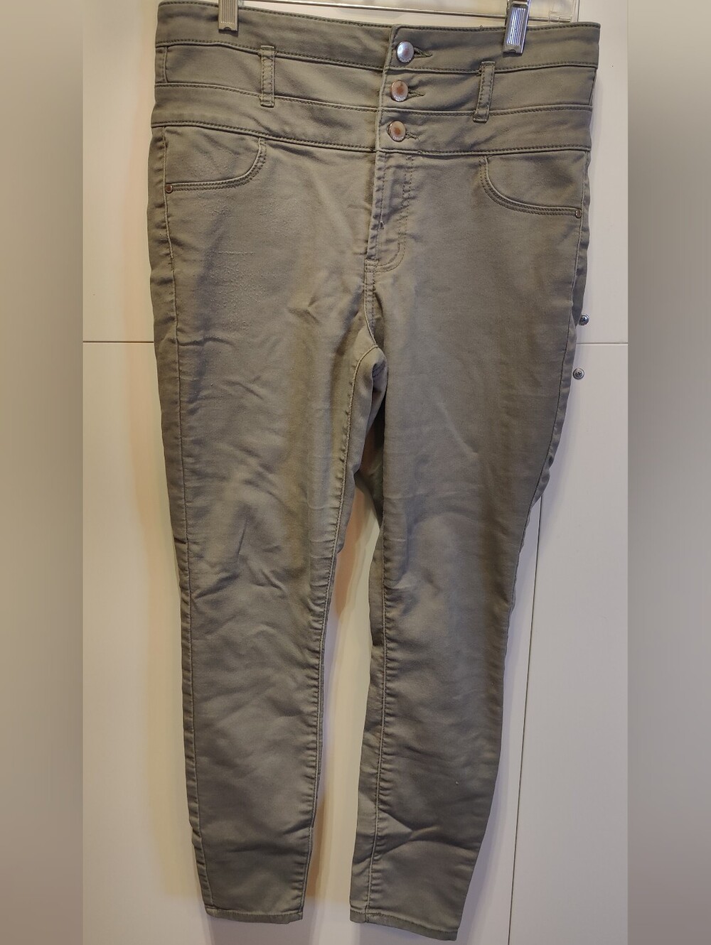 Refuge Olive Green High Rise Triple Button Skinny Pants Size 8